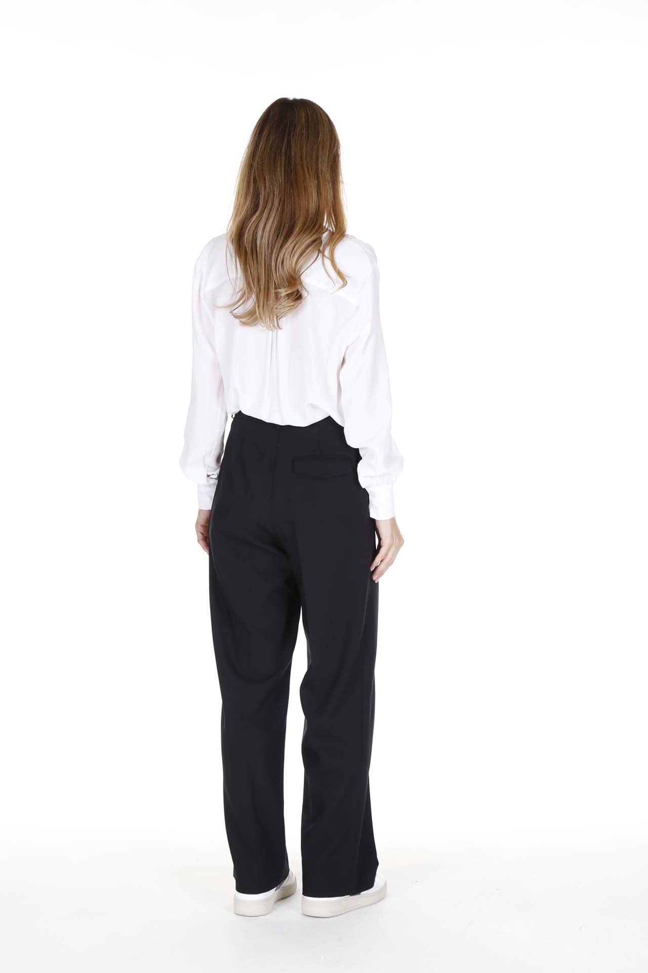 Alysi, Pantaloni